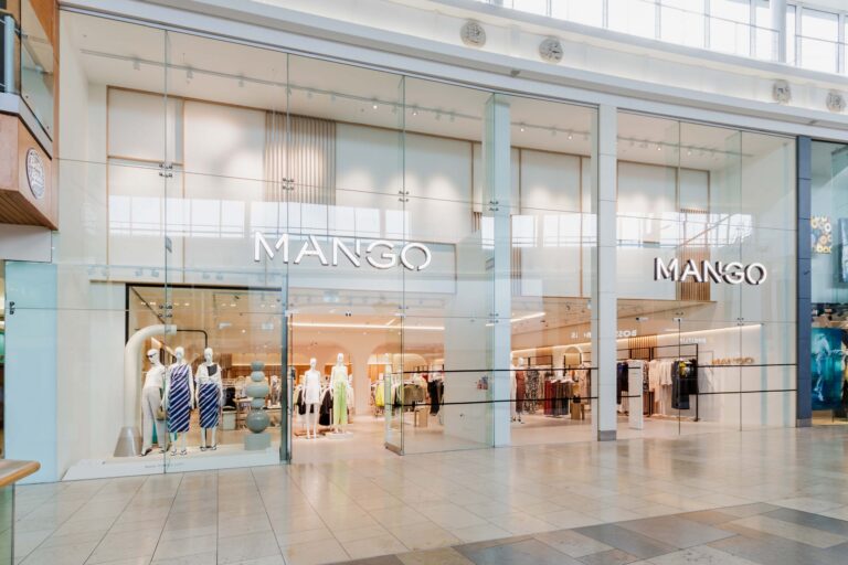 Mango - Floor Manager