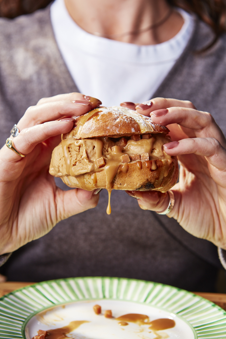 ask-italian-easter-gelato-sandwich