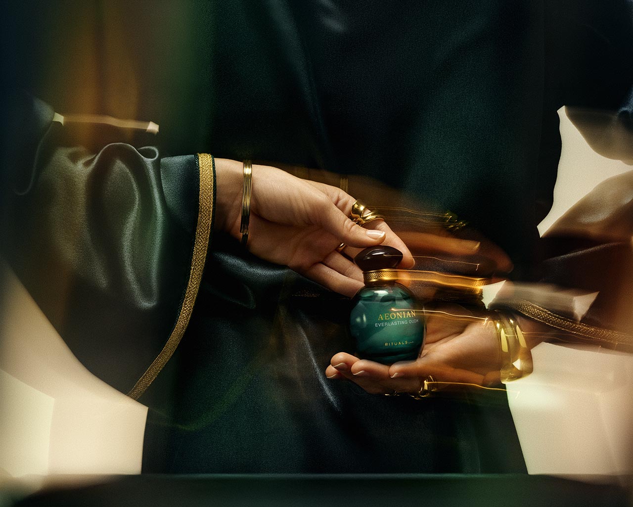 Discover the Aeonian Collection at Rituals